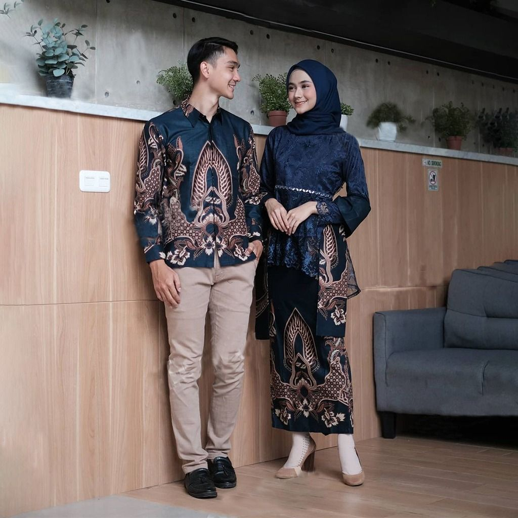 Tampil Matching dengan Pasangan: Model Baju Kondangan 2025