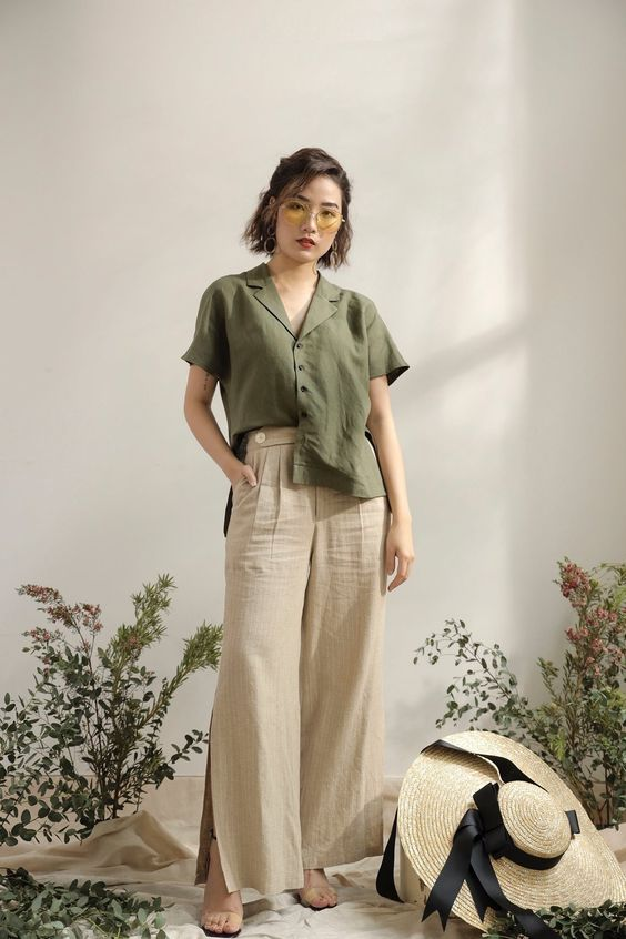 Mix & Match Celana Khaki: Warna Baju yang Serasi