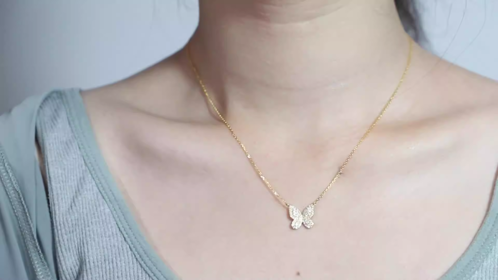 Kalung Perak Unik yang Bikin Kamu Makin Percaya Diri